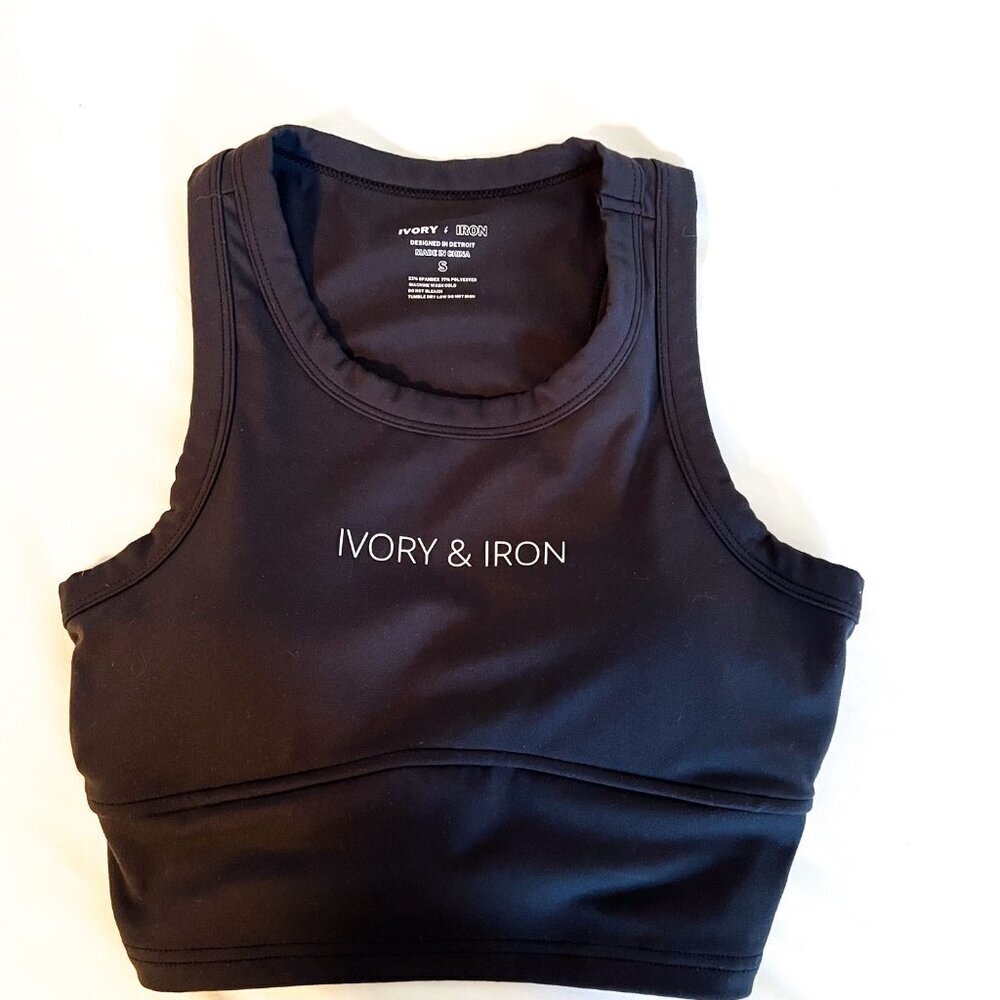 NEW Ivory & Iron Essential Cropped Tank Black Small - Picture 3 of 9